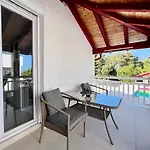 Hébergement de vacances Family Friendly House With A Swimming Pool Janjina, Peljesac - 19594 *