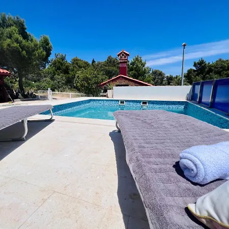 Family Friendly House With A Swimming Pool Janjina, Peljesac - 19594 * Janjina